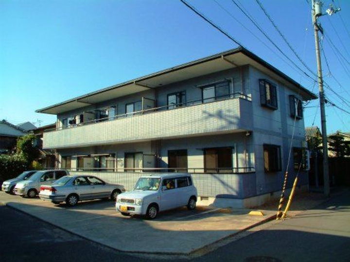 香川県高松市太田上町 2階建
