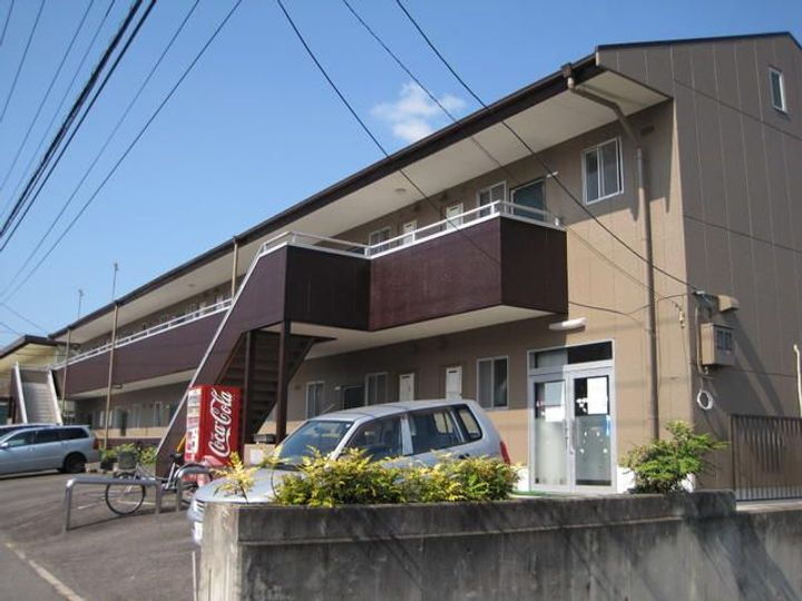 香川県木田郡三木町大字池戸 2階建 築37年9ヶ月