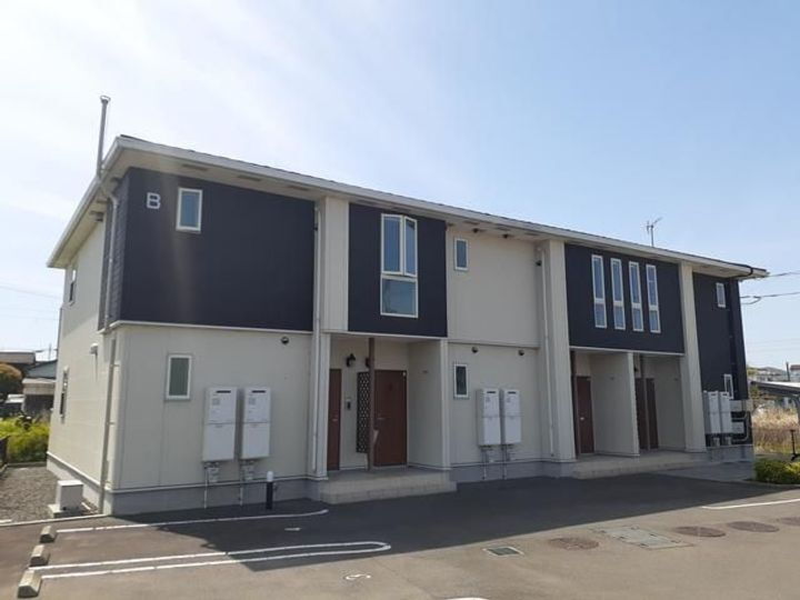香川県高松市川島東町 2階建 築13年4ヶ月