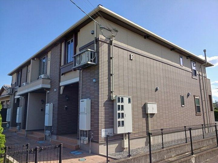 徳島県板野郡北島町中村字前田道添 2階建