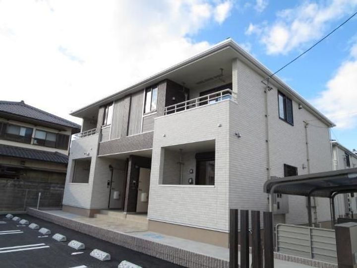 徳島県徳島市大和町１丁目 2階建 築5年5ヶ月
