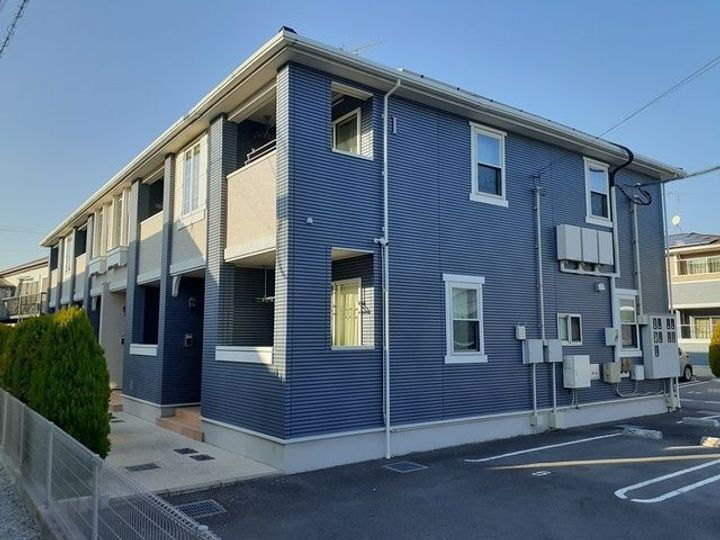 香川県高松市元山町 2階建