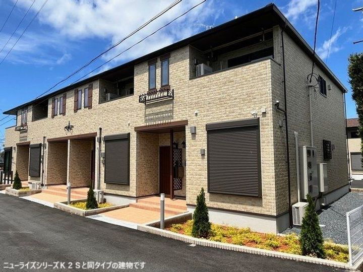 香川県丸亀市原田町 2階建 