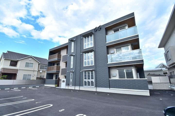 香川県高松市太田下町 3階建 築1年1ヶ月