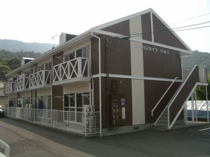 香川県善通寺市大麻町 2階建 築32年5ヶ月