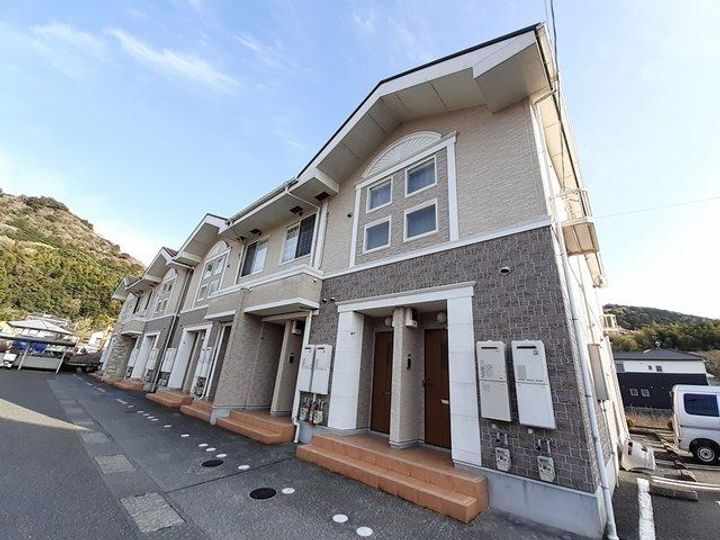 高知県高知市介良 2階建 築20年7ヶ月