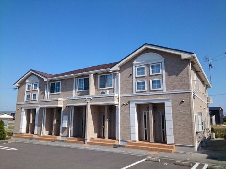 香川県丸亀市今津町 2階建
