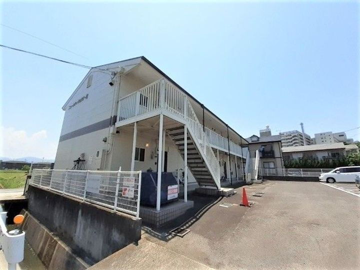 香川県木田郡三木町大字池戸 2階建 築31年4ヶ月