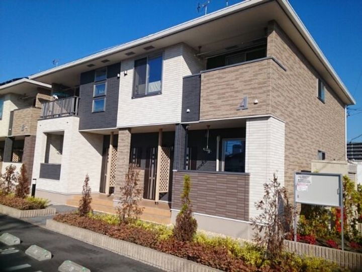 岡山県倉敷市中島 2階建 築10年4ヶ月