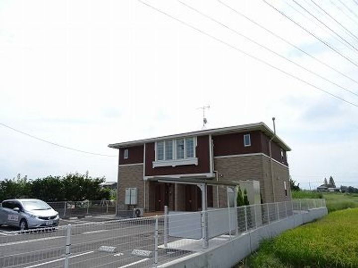 香川県高松市成合町 2階建 築9年7ヶ月