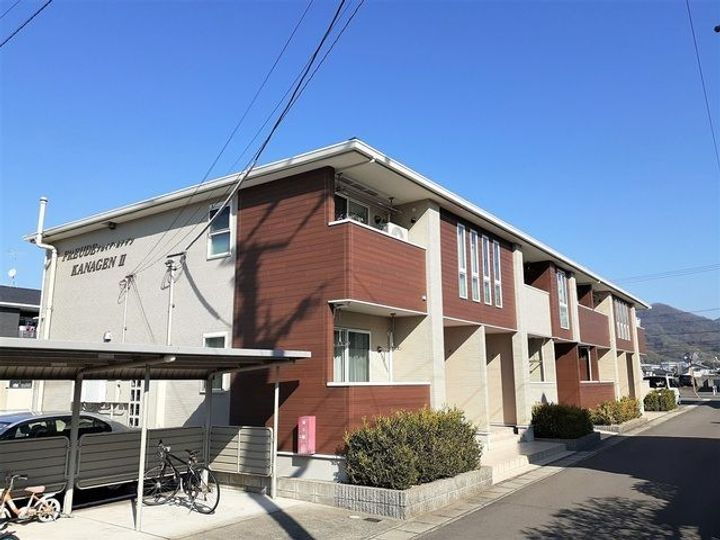 香川県三豊市詫間町詫間 2階建 築13年5ヶ月