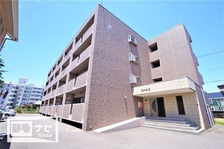 香川県高松市木太町 4階建 築23年10ヶ月