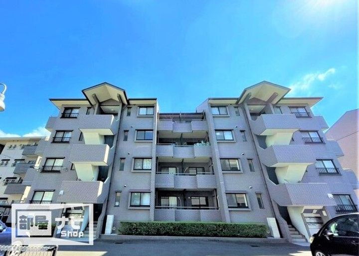 香川県高松市太田下町 4階建