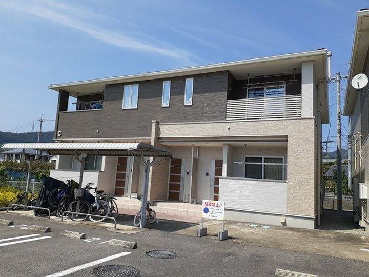 徳島県鳴門市撫養町木津 2階建 築13年11ヶ月