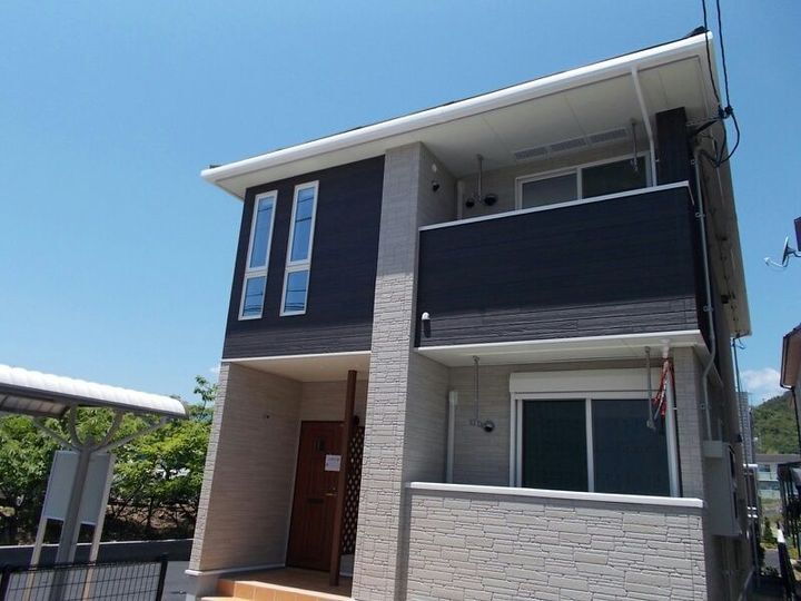 広島県福山市津之郷町大字津之郷 2階建 築10年3ヶ月
