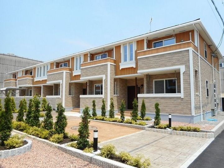 広島県福山市曙町６丁目 2階建 築7年1ヶ月