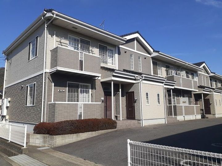 広島県福山市山手町６丁目 2階建 築21年10ヶ月