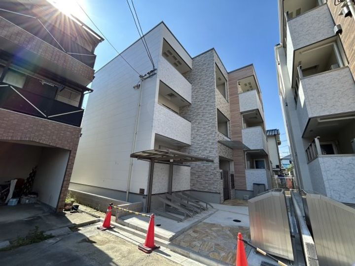 フジパレス吹田金田サウス 3階建