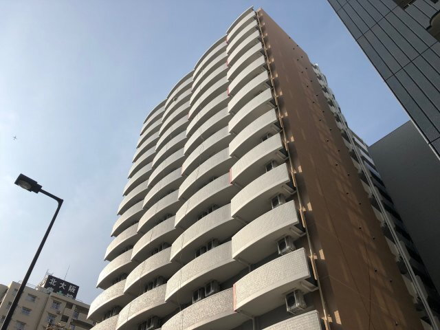 セレニテ新大阪カルム 15階建