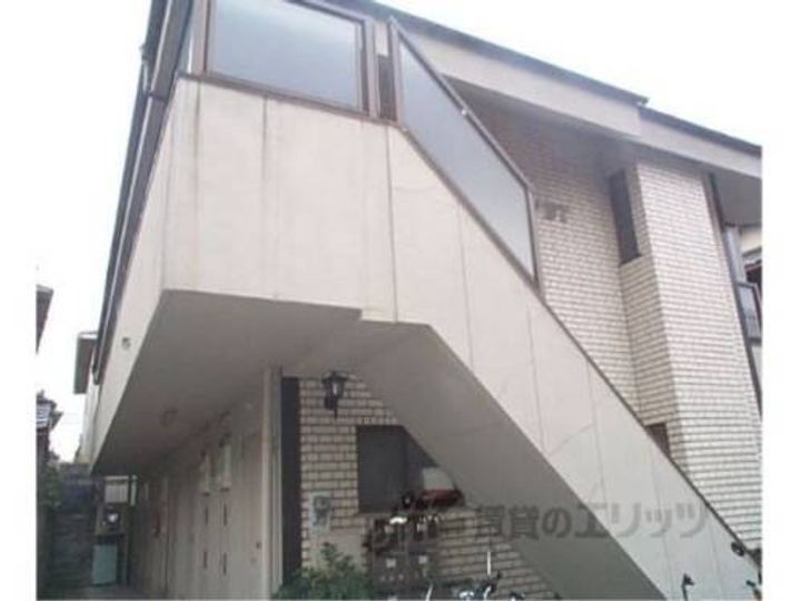 京都府京都市伏見区深草中ノ島町 賃貸アパート