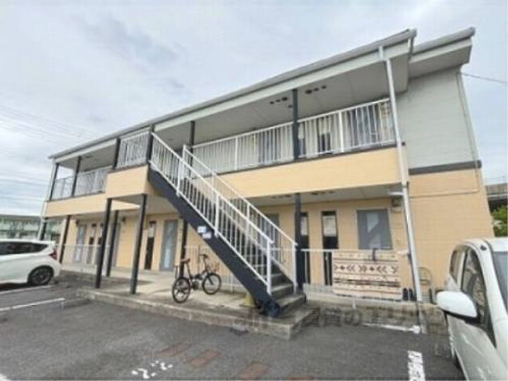 サープラス庄山？