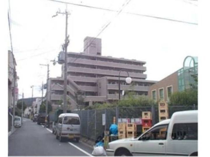 朝日プラザ鴨川？