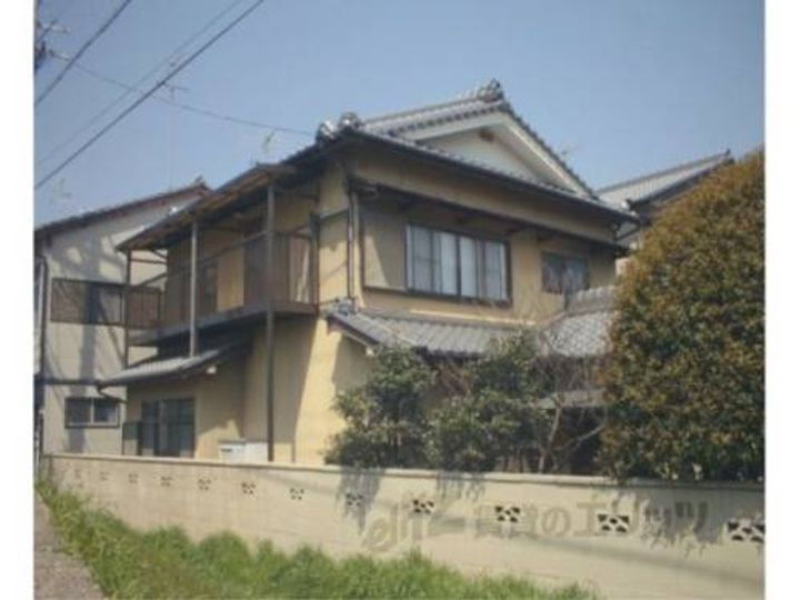 深草町通町３－３貸家