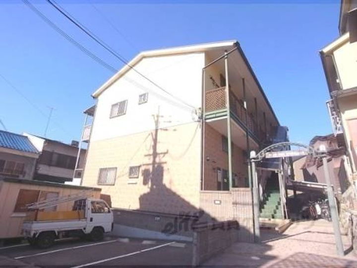 京都府京都市北区衣笠荒見町 賃貸アパート