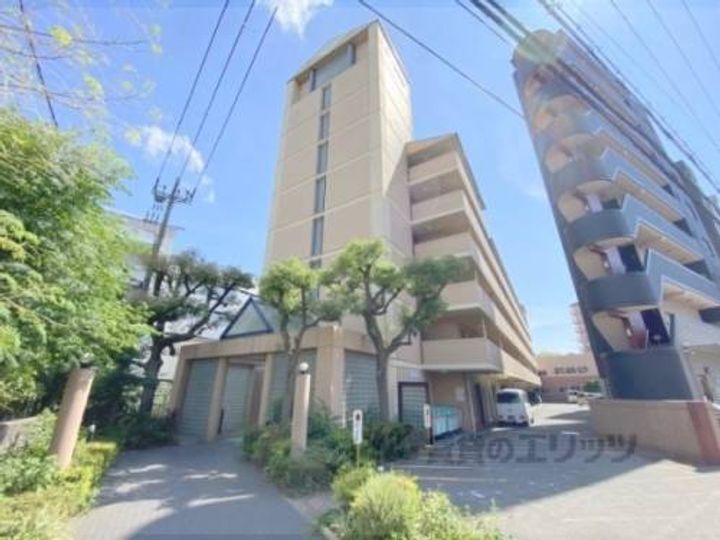 枚方壱番館 6階建