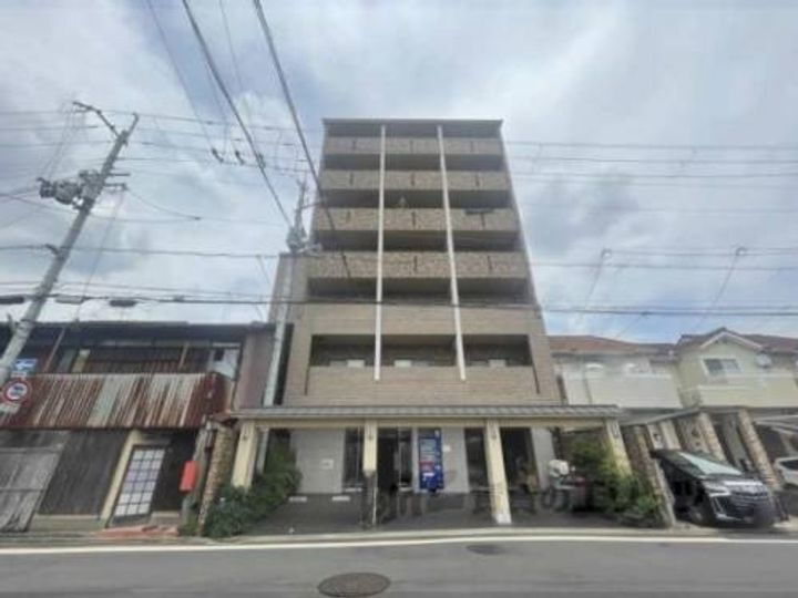 アスヴェル京都二条駅前？