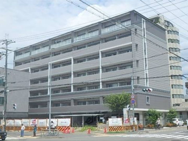 エスリード西小路御池 7階建