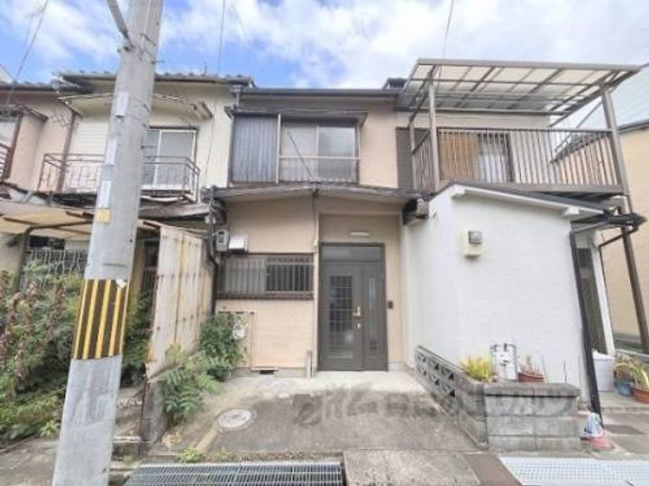 小倉町南堀池７９－１５貸家