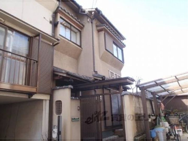 大宅坂ノ辻町２－１６貸家