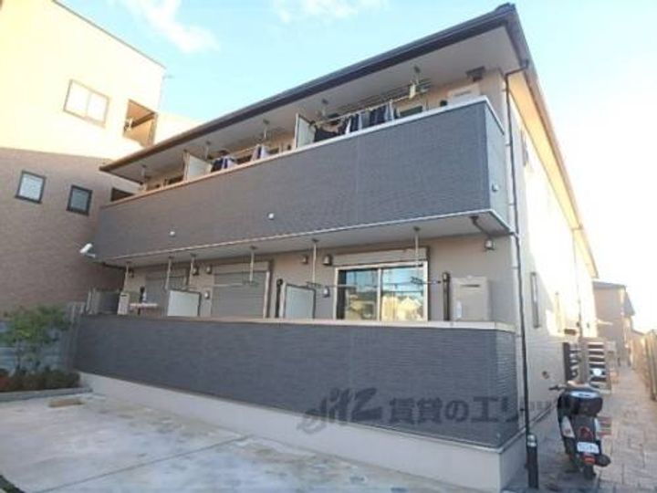 ラフレシール太秦？ 2階建
