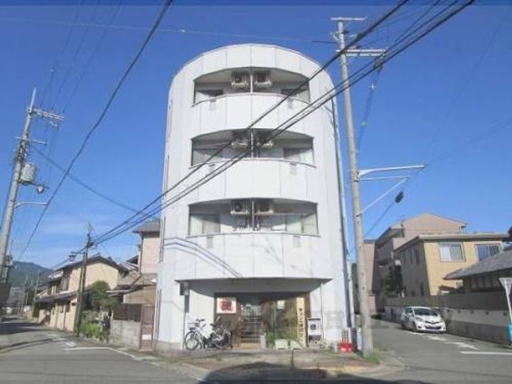 ルモンド安町