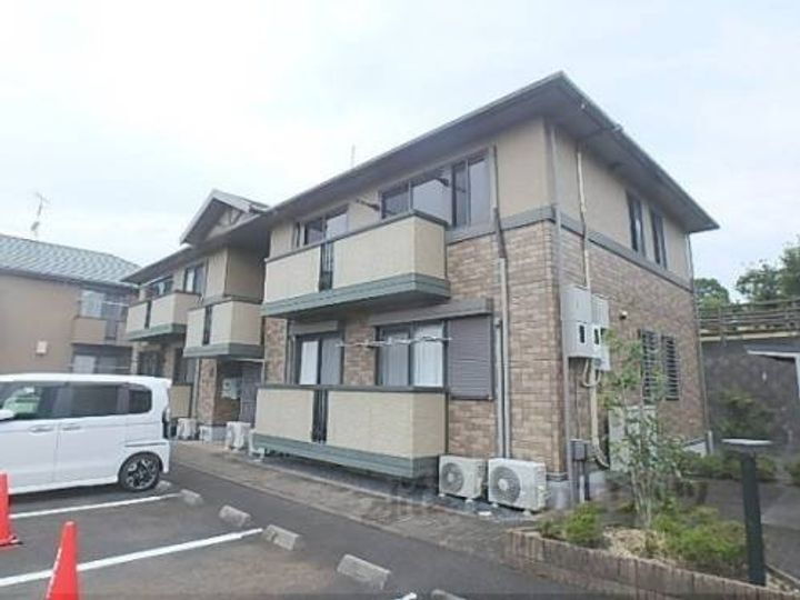 滋賀県甲賀市水口町北泉１丁目 賃貸アパート