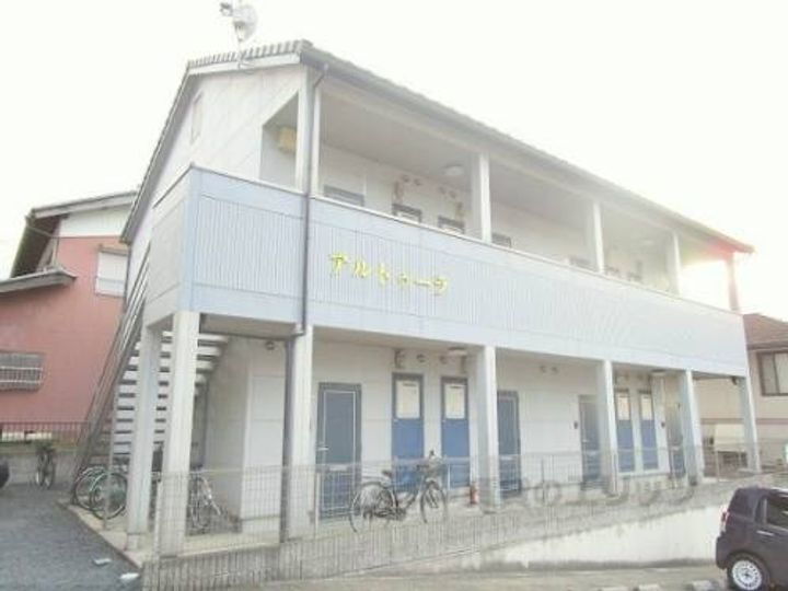 滋賀県甲賀市水口町山 賃貸アパート