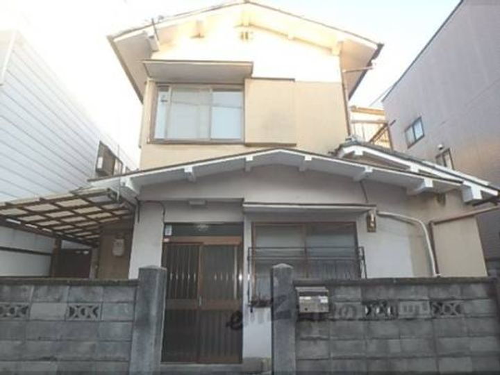 太秦森ケ東町３１－６貸家