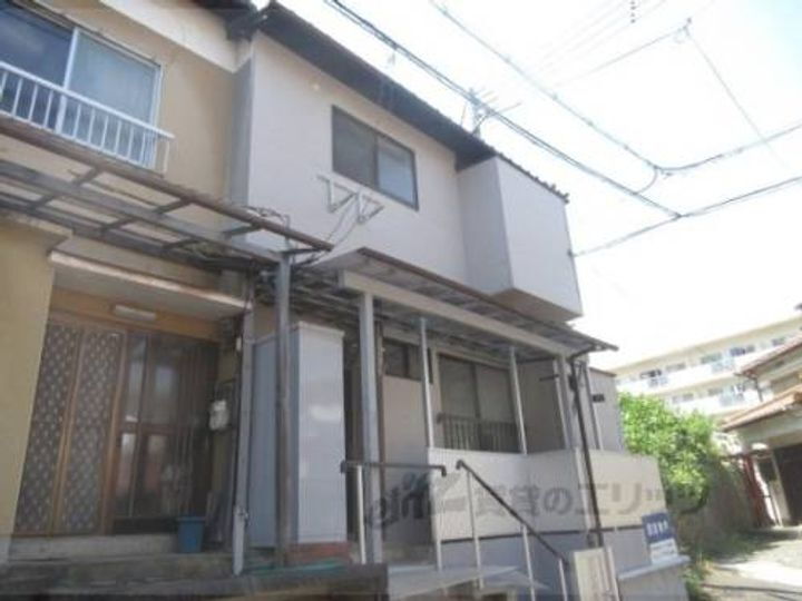 朝日が丘１丁目１０－２借家