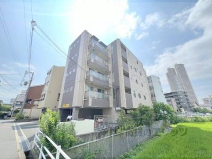 アルファクラージュくずは？