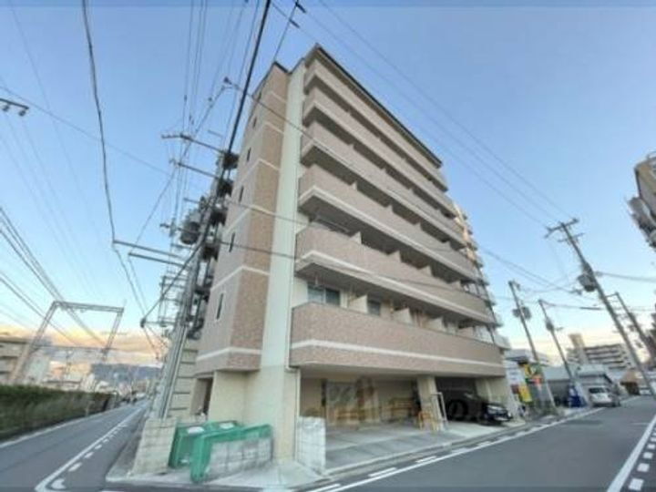 グラディオ新大宮 7階建