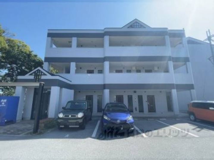 滋賀県彦根市中藪町 賃貸マンション