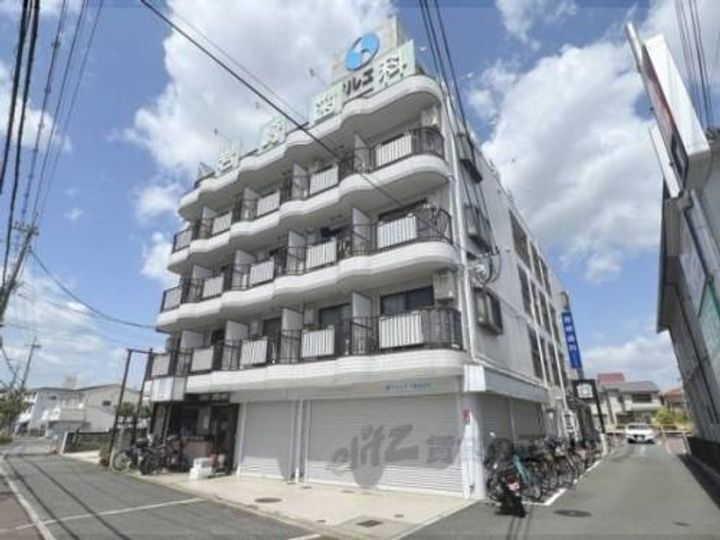 大阪府枚方市養父西町 賃貸マンション