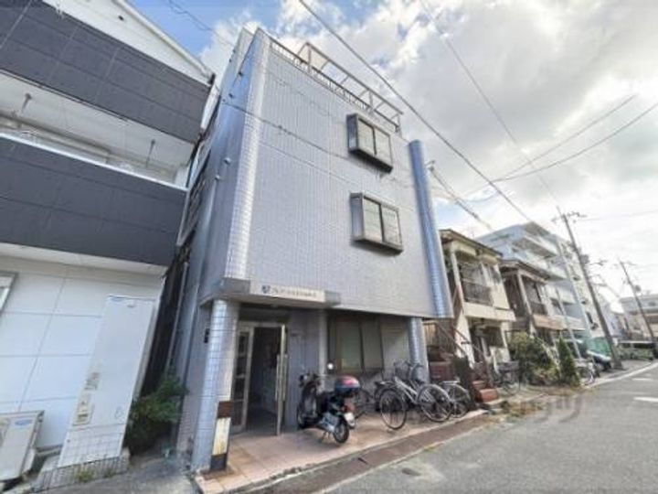 大阪府寝屋川市緑町 賃貸アパート