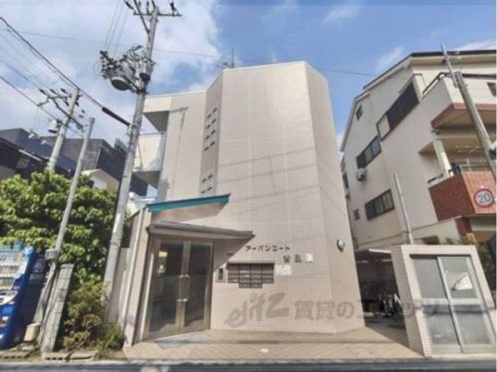 大阪府寝屋川市田井町 賃貸アパート