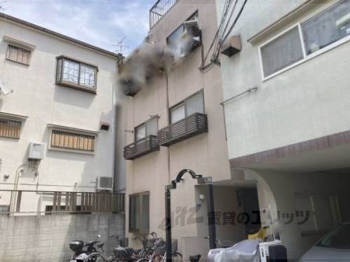 大阪府寝屋川市池田本町 賃貸アパート