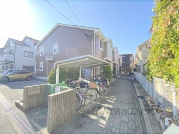 シャン・ド・フルール？番館