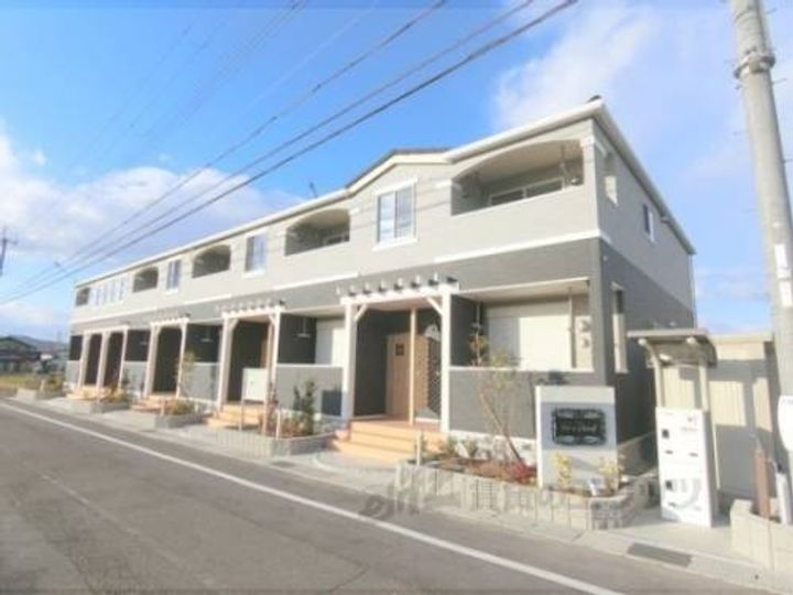 滋賀県東近江市札の辻１丁目 賃貸アパート