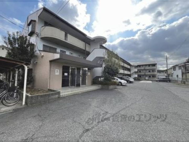 メゾン東中