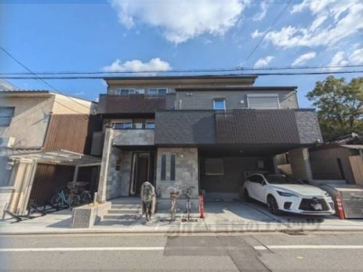 ＰＲＥＭＩＥＲ　ＭＡＲＳＥＩ　寺内町